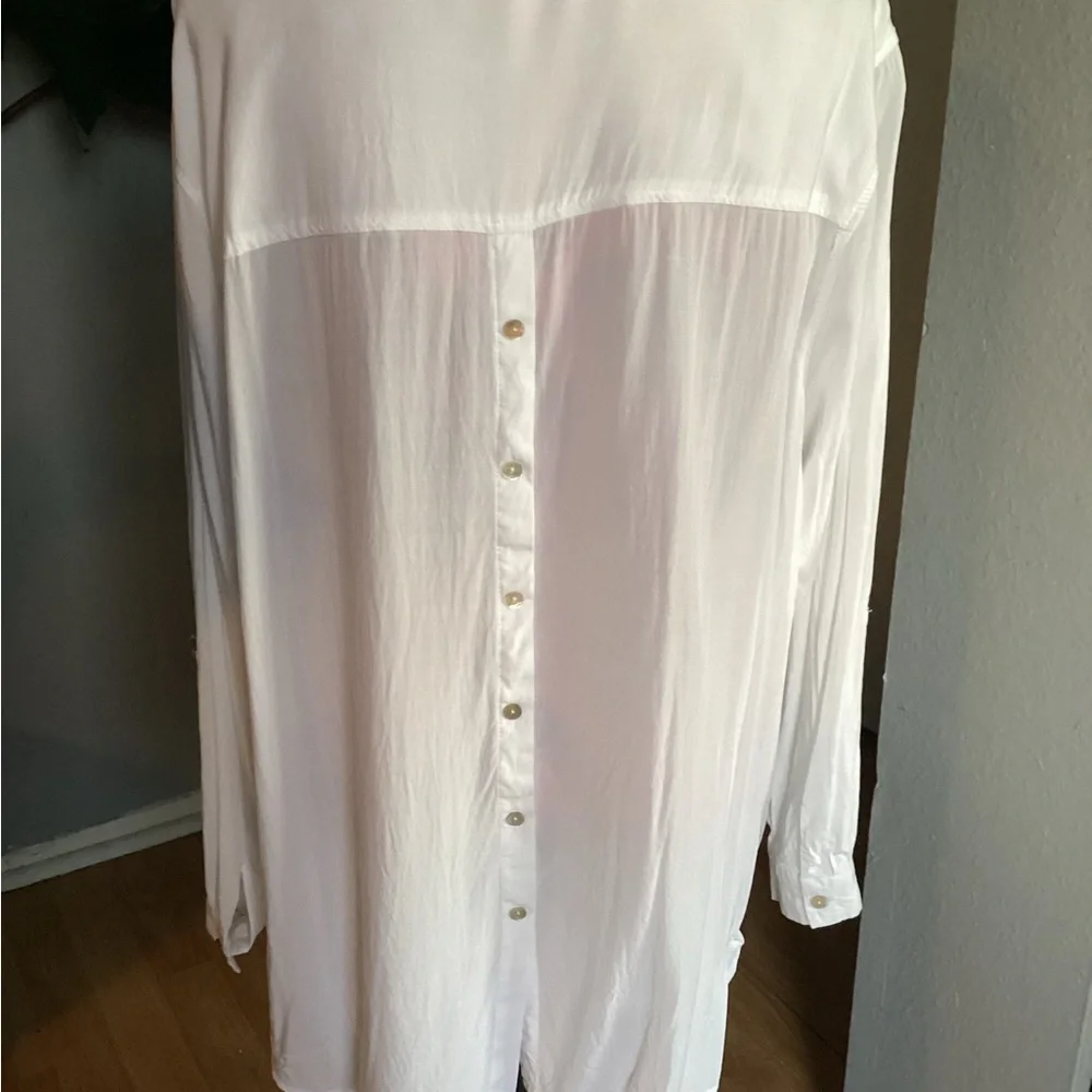 White Button-Down Long Shirt 3X - Picture 2 of 9